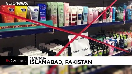 شاهد.. في باكستان "ممنوع الاقتراب" من البضائع الفرنسية في المتاجر