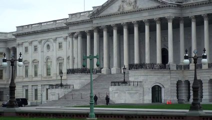 Télécharger la video: Democratas mantêm maioria na Câmara de Representantes