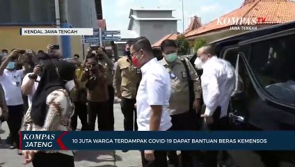 10 Juta Warga Terdampak Covid-19 Dapat Bantuan Beras Kemensos