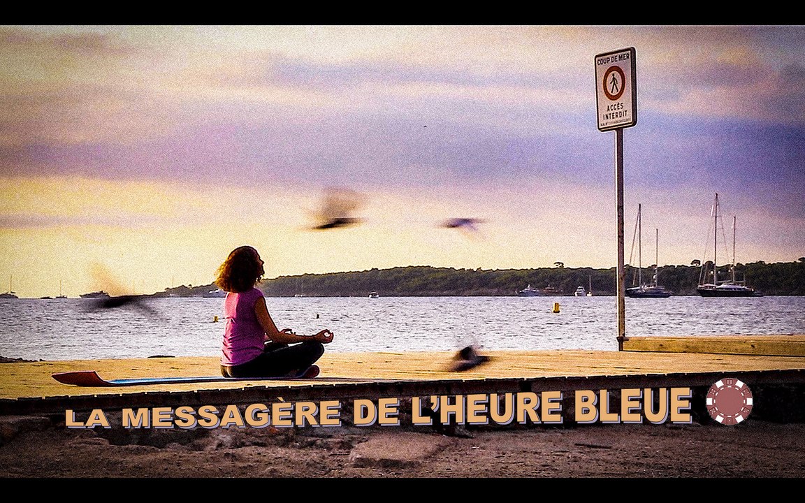 LA MESSAGERE DE L'HEURE BLEUE