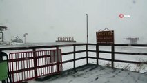 Erciyes Kayak Merkezi'ne lapa lapa kar yağdı