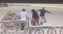 नारियल पानी खरीद रही महिला से दिनदहाड़े सोने की चेन लूट ले गए बदमाश, CCTV में कैद हुई वारदात