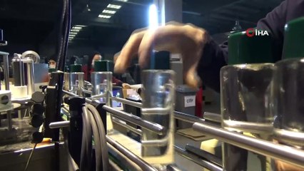 21 yıl önceki yardımları unutmayan Düzceliler depremzedeler için kolonya üretti