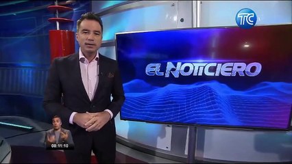Bomberos siguen combatiendo las llamas en Durán