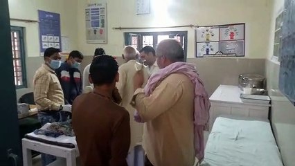 खेत पर कार्य कर रही महिला को सांप ने काटा, हालत बनी गंभीर, मेरठ रेफर