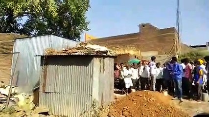 अतिक्रमण का मामला फिर आया सामने, लोगों ने की सड़क जाम