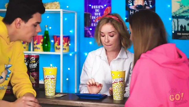 MANERAS GRACIOSAS DE ENTRAR AL CINE CON COMIDA || Trucos originales por 123 GO!