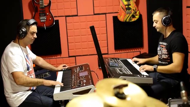 Dragana Simendic & Poco Loco Band & Studio Indians - Nema srece bez tebe