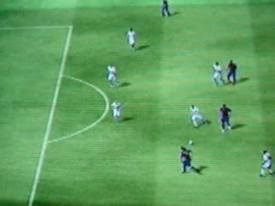 Ronaldinho barre rentrante fifa 08