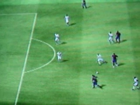 Ronaldinho barre rentrante fifa 08