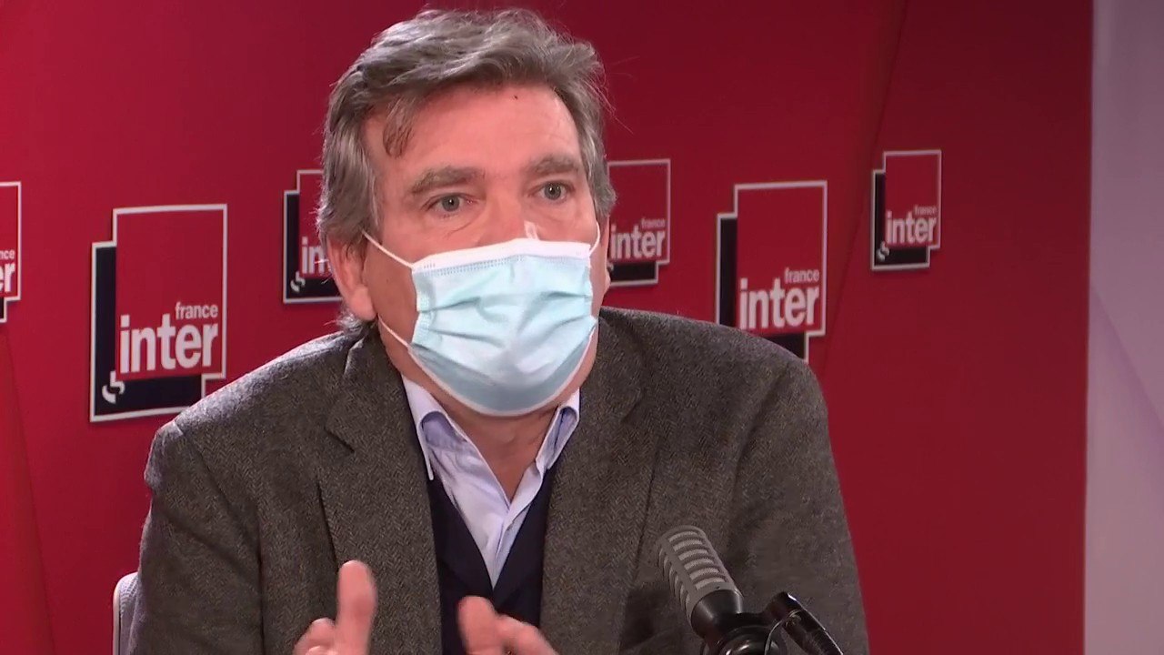 "Patriote ce n'est pas une injure, on a besoin [du protectionnisme] pour reconstituer nos forces" (Arnaud Montebourg)