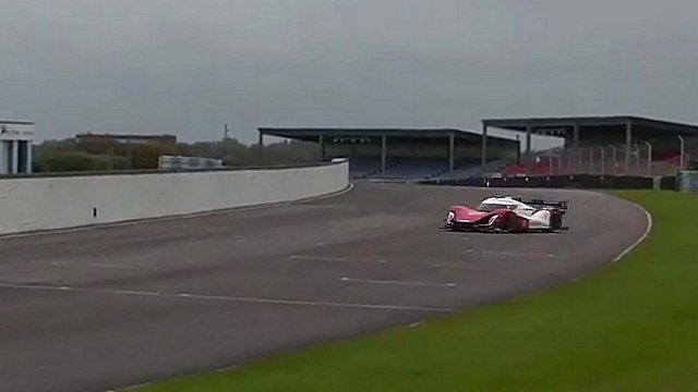 Une voiture autonome termine la course en seulement quelques secondes