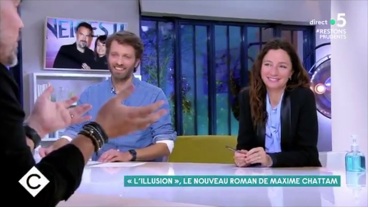 C à vous : les mots touchants de Maxime Chattam à Faustine Bollaert (vidéo)