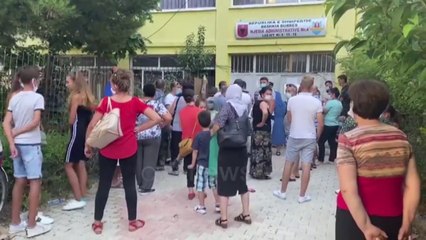 Ora News - Durrës, Rradhe te gjata per aplikim dhe narrje te pasaportave biometrike