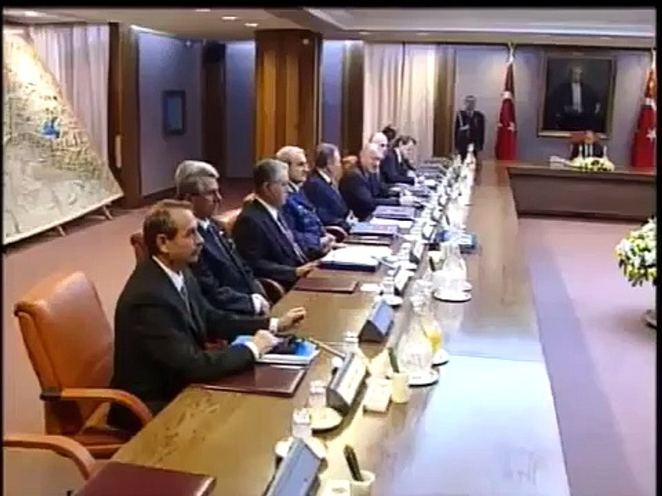 Türkiye tarihine geçen toplantı: Ahmet Necdet Sezer ve Bülent Ecevit karşı karşıya geldi