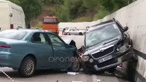 Ora News - Elbasan – Peqin: Përplasen 3 makina, vdes një pasagjere, plagosen 3 shoferët