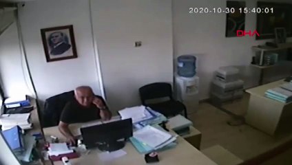 Herkesi şaşırtan görüntü! İzmir'de deprem oldu bakın o ne yaptı