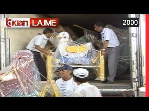 Femijet e Korçes me kend te ri lojrash pas dhjete vjetesh - (25 Gusht 2000)