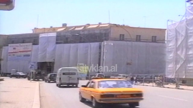 Instituti i Monumenteve te Kultures reagon per restaurimin e ministrive - (25 Gusht 2000)