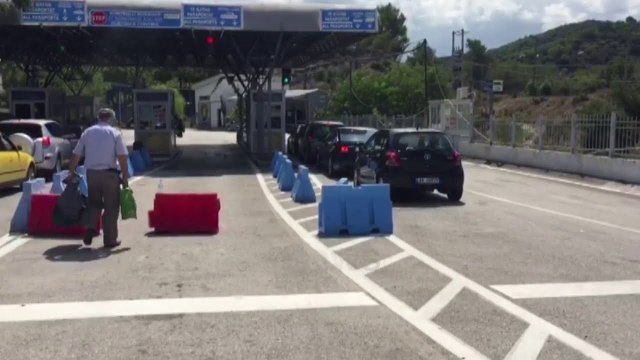 Ora News - Nga 6 gushti kufiri me Greqinë i hapur nga ora 06:00 deri në 22:00