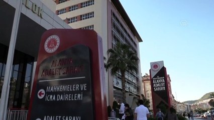 54 şişe gümrük kaçağı ve sahte içki ele geçirildi - ANTALYA