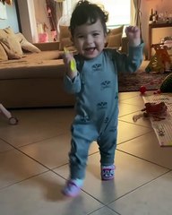 Χατζίδου: Η κορούλα της ξεκίνησε να περπατά - Το δυνατό μήνυμα της τραγουδίστριας