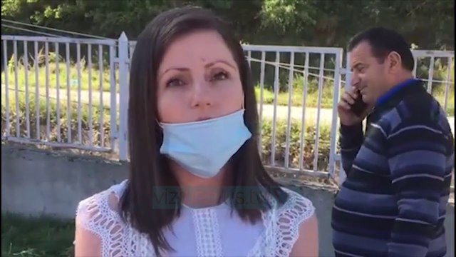 Kapshtice, bllokohen emigrantet. Kalojne ata qe priten gjate nates, te tjeret mbeten ne rradhe - VP