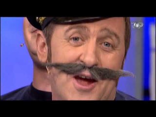 Nostalgji: Kori I policëve të Portokollisë – Kënga “Kujt ja more pronën O”