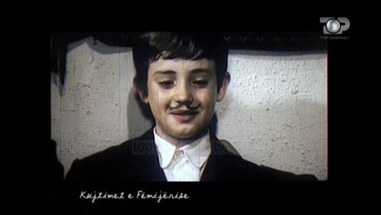 Nostalgji: Gjino, Skena me e vështirë ishte kur aktori Xhevdet Ferri më preu rripin e pantallonave