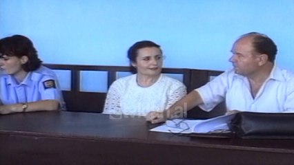 Shtyhet gjyqi i firmës Gjallica - (22 Shtator 2000)