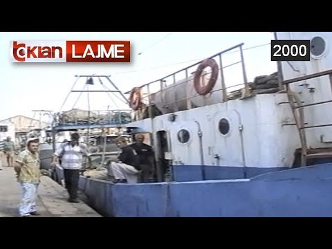 Peshkataret e Durresit ne greve, shkak rritja e cmimit te naftes (21 Shtator 2000)