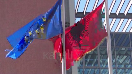 HAJNAJ BISEDON ME KREUN E SPAK, DISKUTOHEN ÇËSHTJET E NXEHTA - News, Lajme - Kanali 7