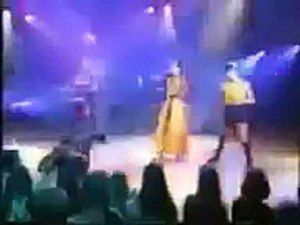 2 Fabiola - I m on fire (poor video)