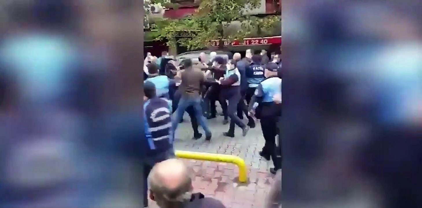 İBB zabıtaları ile Fatih zabıtaları birbirine girdi!