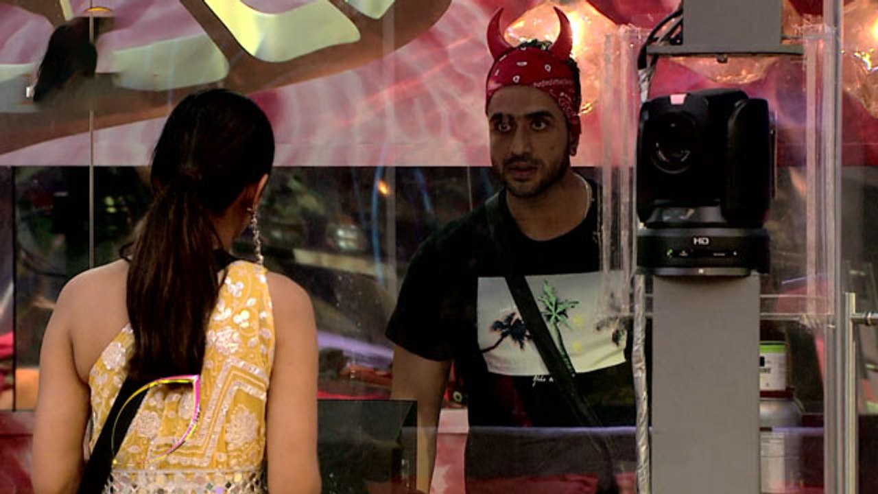 Big Boss 14 Promo: Aly Goni Big fight With Jasmin in Luxury Budget Task | FilmiBeat