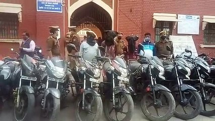 तीन शातिर वाहन चोर गिरफ्तार, अस्पतालों के आसपास से चोरी के 10 दोपहिया वाहन बरामद