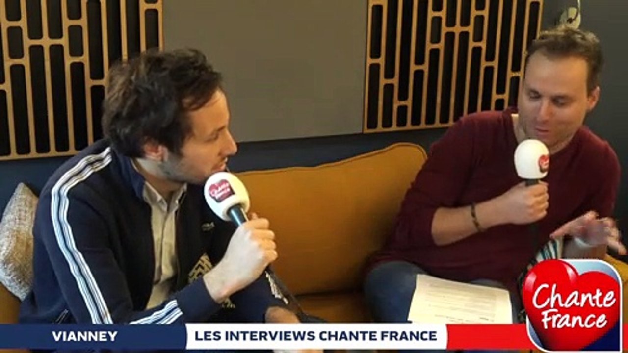 Coronavirus - Pour le chanteur Vianney, le deuxième confinement mis en place en France est "un confinement en carton" - VIDEO