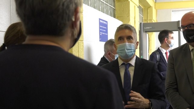 Marlaska visita el Centro de Coordinación Regional de Canarias