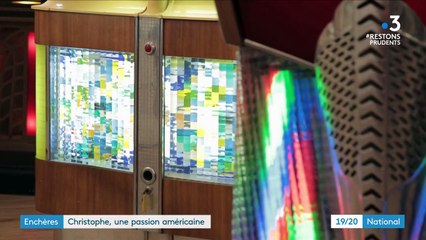 Culture : une vente aux enchères des objets mythiques de Christophe