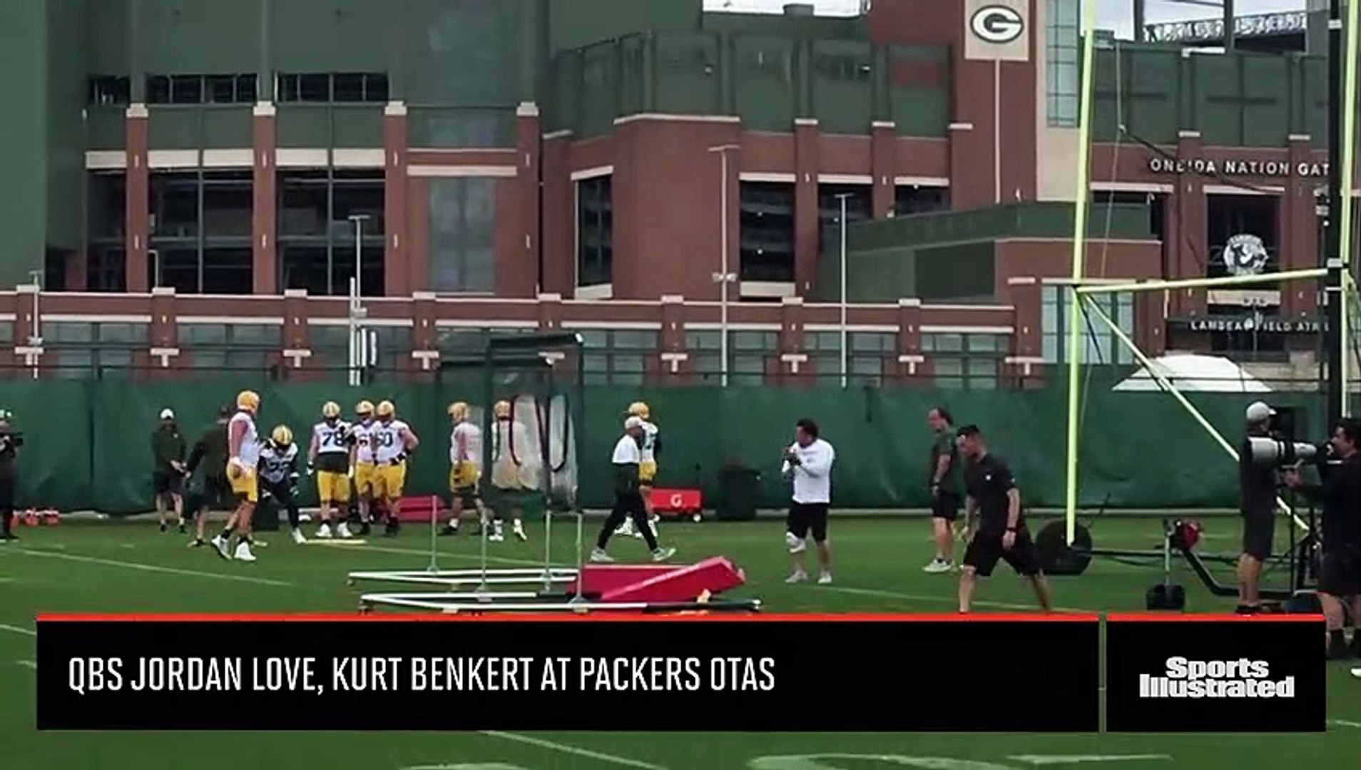 With Jordan Love out, Kurt Benkert impresses in Packers' 23-14