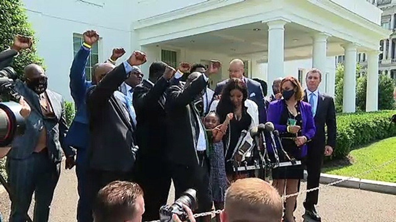 Ein Jahr nach Tod von George Floyd: Angehörige fordern Reformen