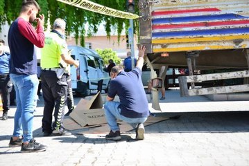 Bisikletiyle TIR'ın altında kalan Enes öldü, yakını gözyaşlarına boğuldu