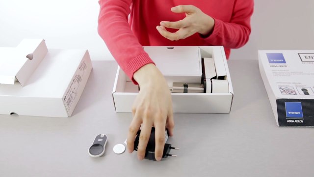 Unboxing e instalación del ENTR de TESA ASSA ABLOY