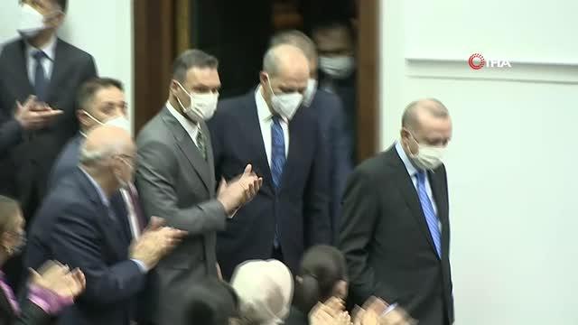 Cumhurbaşkanı Erdoğan: Kimin terör örgütleriyle, suç çeteleriyle, yeminli Türkiye düşmanları ile yürüdüğünü milletimiz görüyor.