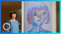Ai-Da: Robot Seni Pertama di Dunia yang Berhasil Lukis Potret Diri - TomoNews