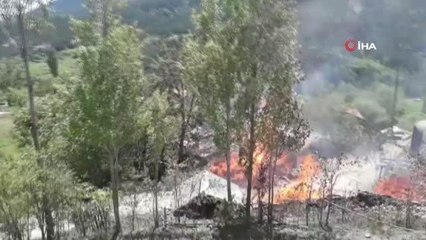 Çorum'da yangın: 1ev, 1 samanlık ve 1 ahır yandı