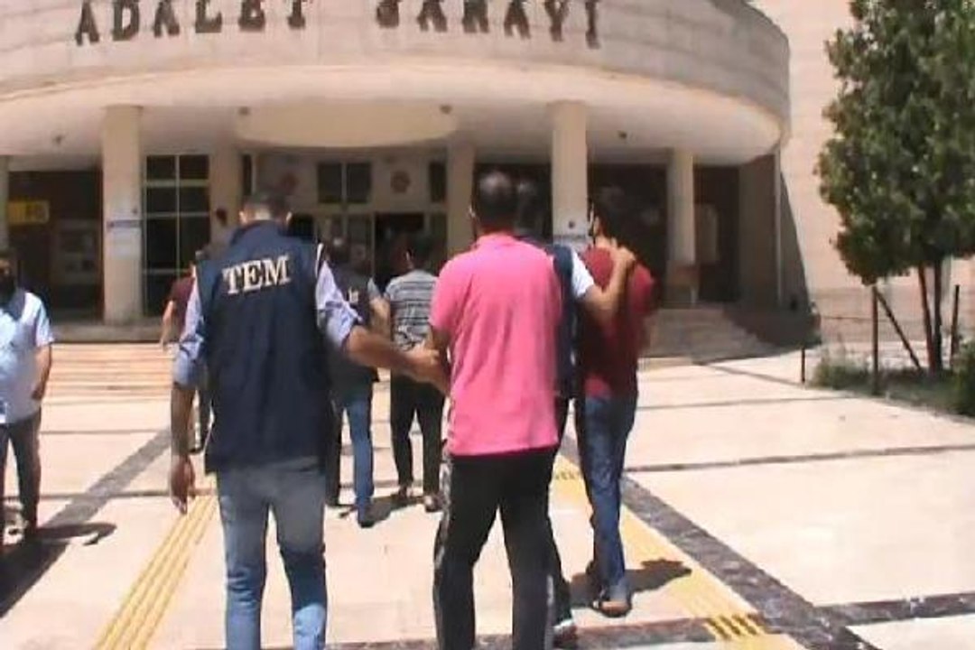 ŞANLIURFA - Terör örgütü DEAŞ operasyonunda yakalanan 3 zanlı tutuklandı