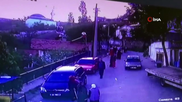 Kastamonu'da dehşete düşüren görüntü... Yaramazlık yaptığı gerekçesiyle 8 yaşındaki çocuğu köpeklerin önüne böyle attı