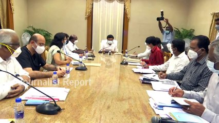 Télécharger la video: Tamil Nadu CM MK Stalin Review Meeting || DMK Chief Stalin