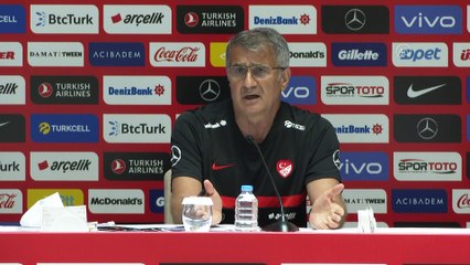 ANTALYA - A Milli Takım Teknik Direktörü Güneş, Azerbaycan ile oynayacakları hazırlık maçı öncesi gazetecilere açıklamalarda bulundu (2)